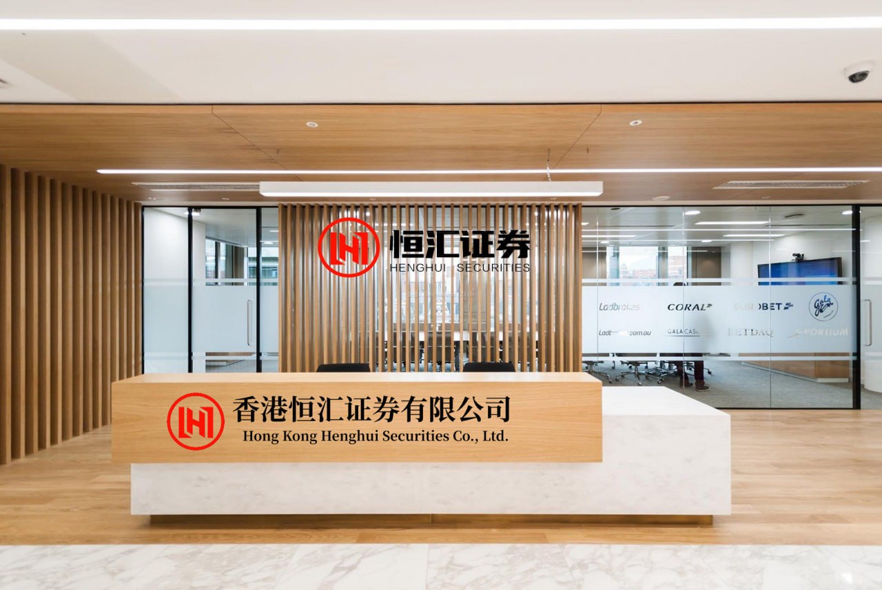 祥龙配资平台 伊姐周六热推：电视剧《不眠日》；电视剧《照镜辞》......